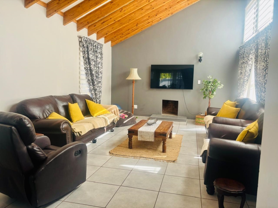 4 Bedroom Property for Sale in Heuwelsig Free State
